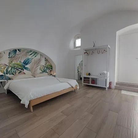 Apartment 1820 Mare