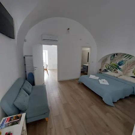 1820 Mare Apartment *